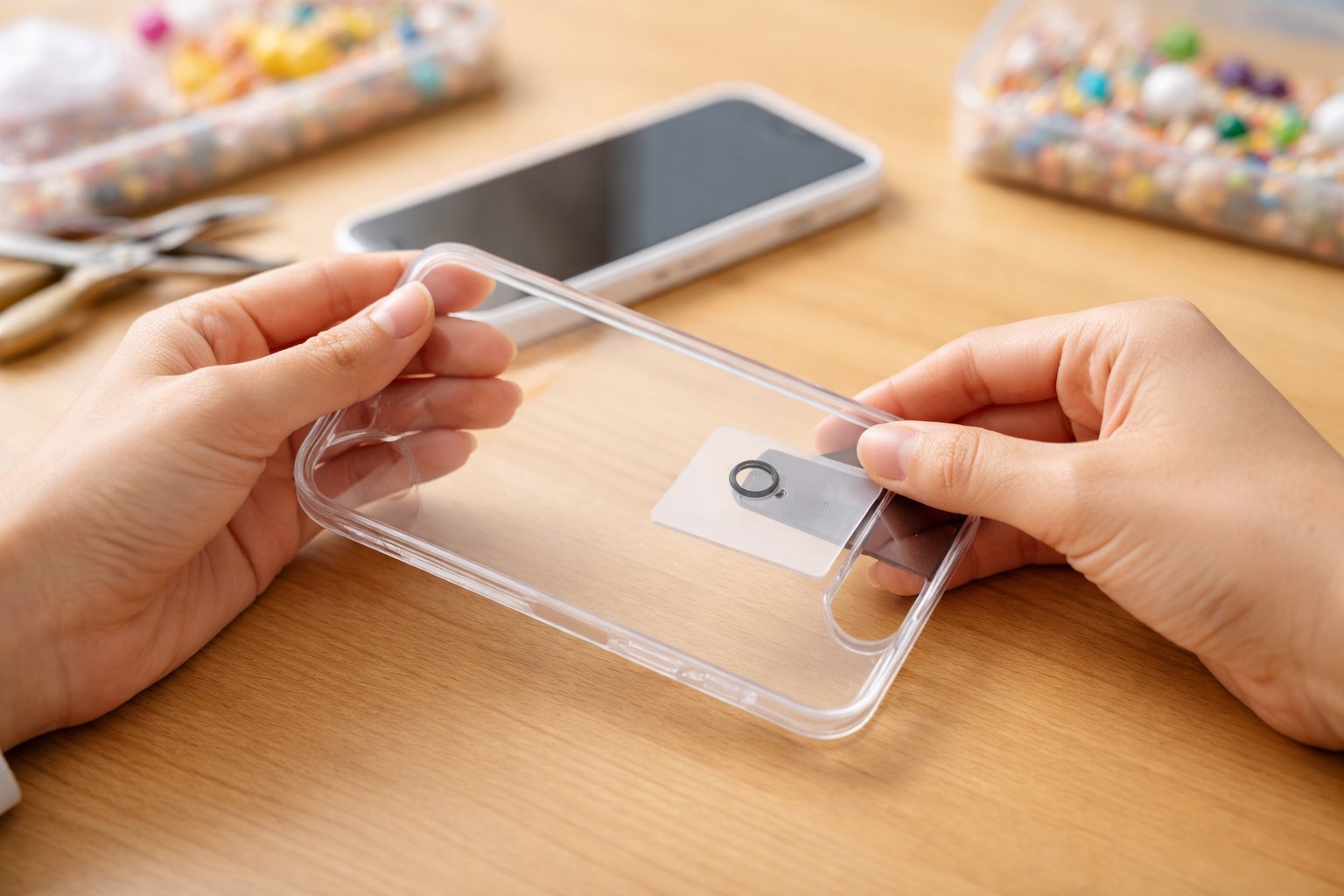 スマホケースの形状と適合性の確認