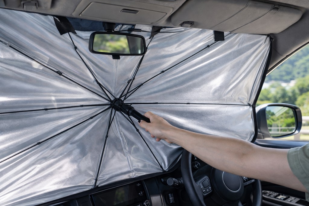 フロントガラスへの密着性を高める工夫