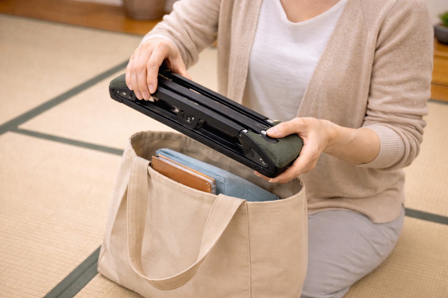 鞄に入るスリムな収納サイズ