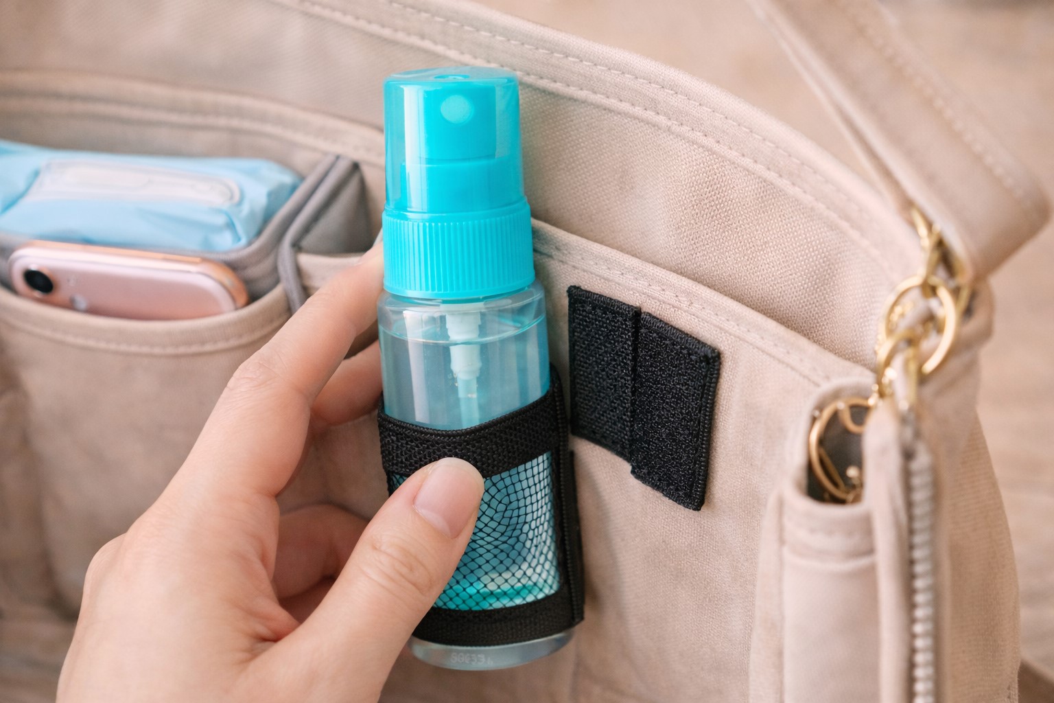 固定方法を100均パーツやマジックテープで