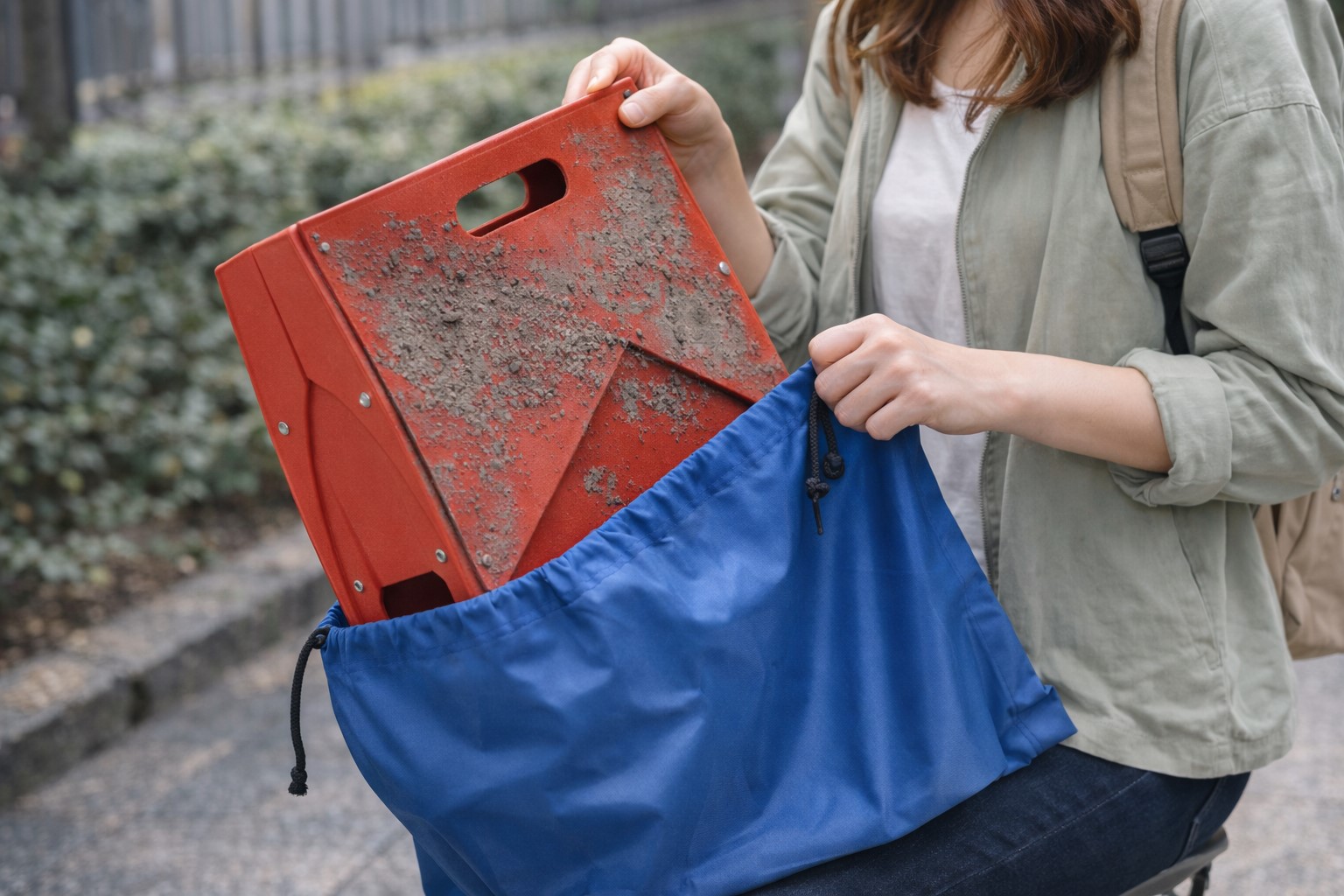 カバンを汚さない使用後の収納と対策