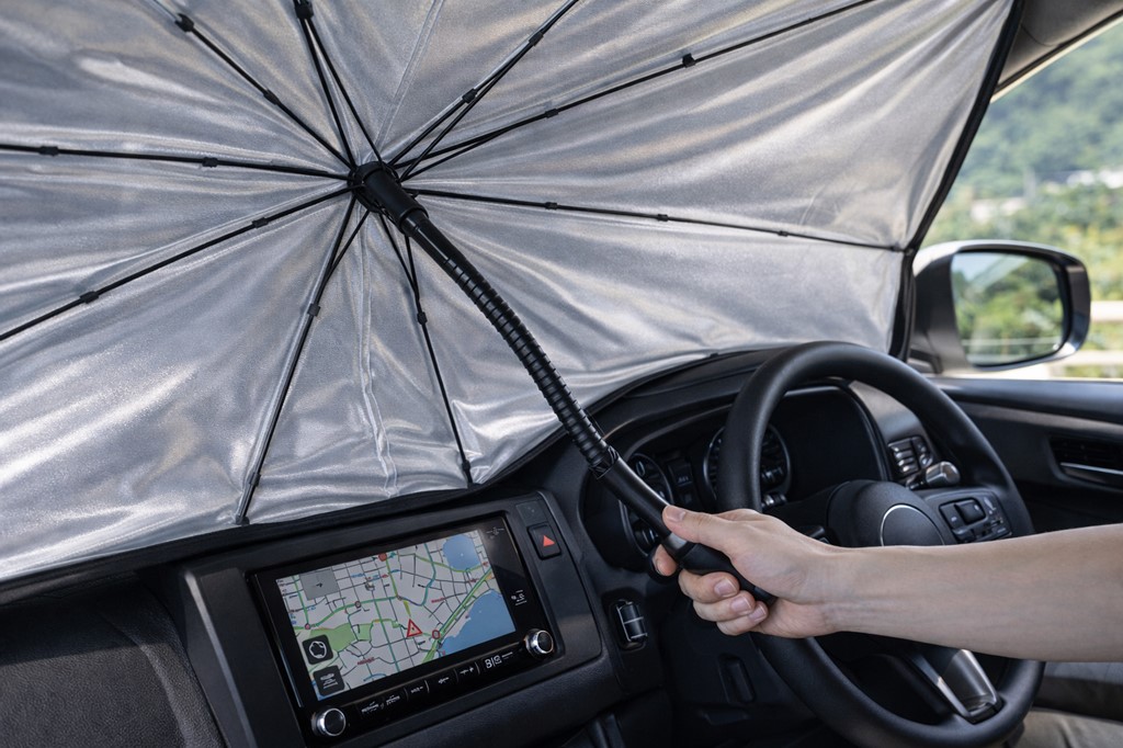 ナビ干渉を防ぐ可動式ハンドルの利点