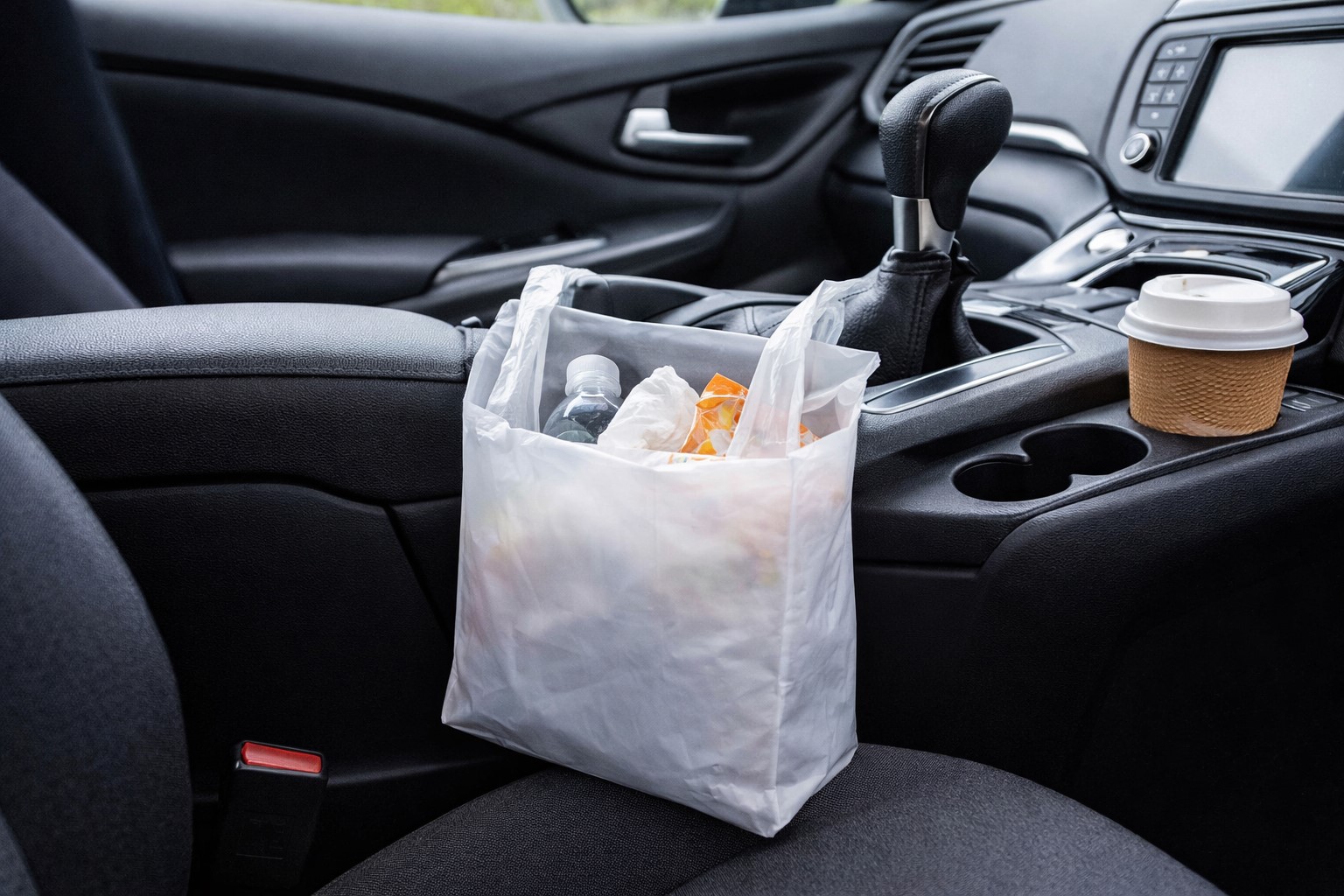 マチ付きで車内の簡易ゴミ箱に