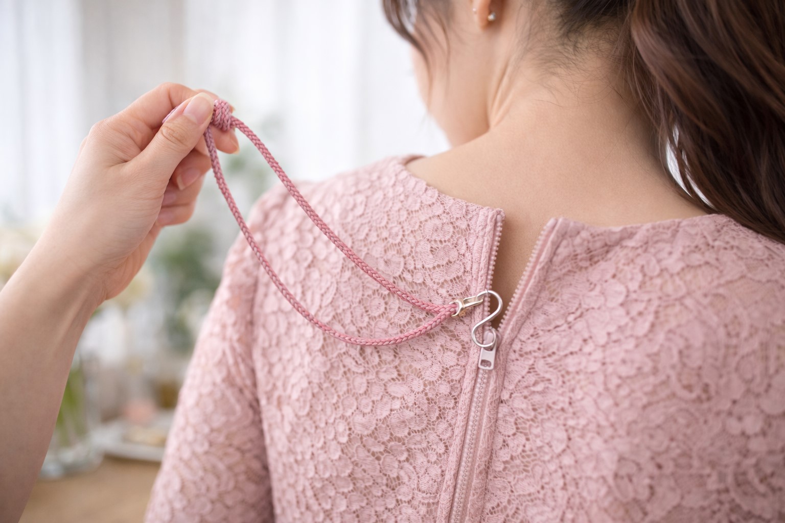 S字フックを引手に掛ける代用術