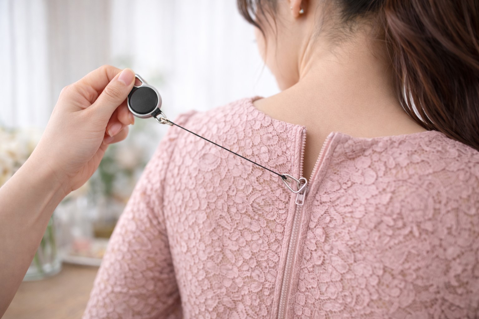 伸びるリールキーホルダーの活用法