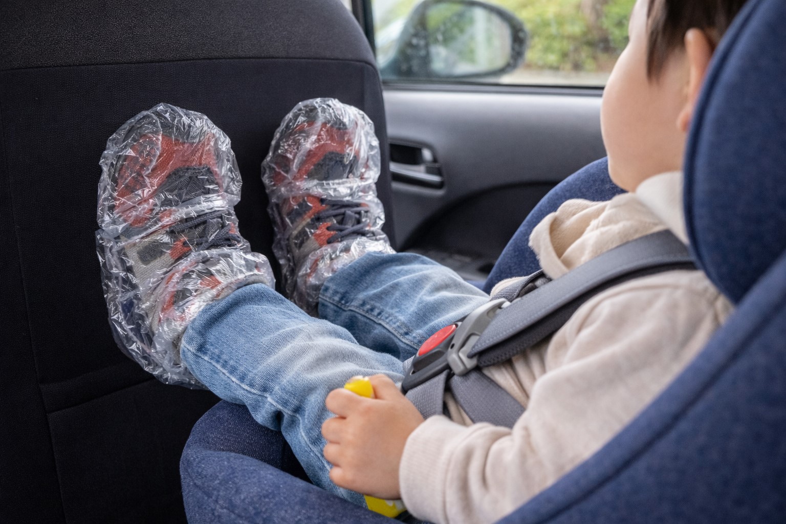 車や電車での座席の汚れ防止対策