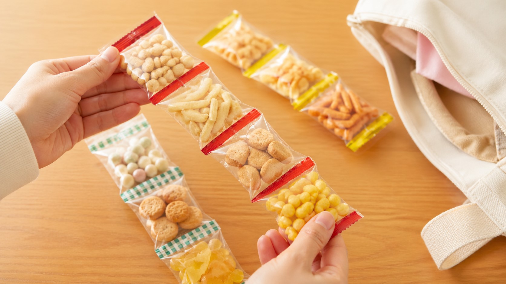 持ち運びに便利な4連の駄菓子