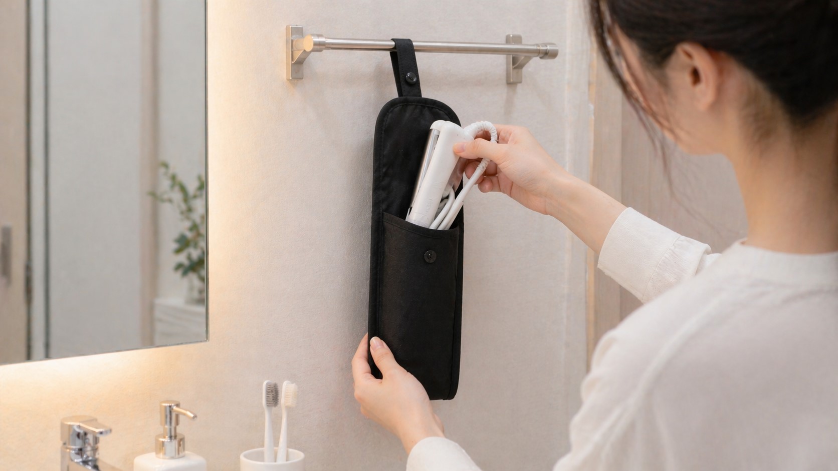 洗面所で便利な吊り下げ機能の使い方