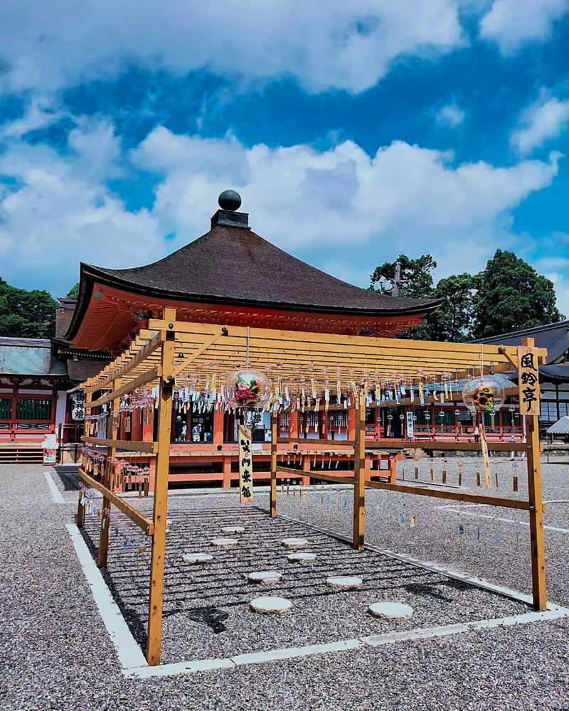 南宮大社、風鈴、7月夏、岐阜県不破郡の観光・撮影スポットの画像と写真