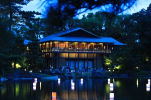 徳川園夜会　浮灯籠（ライトアップ）　名古屋市東区撮影スポットの写真や画像