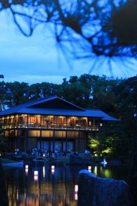 徳川園夜会　浮灯籠（ライトアップ）　名古屋市東区撮影スポットの写真や画像