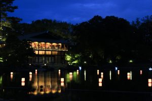 徳川園夜会　浮灯籠（ライトアップ）　名古屋市東区撮影スポットの写真や画像