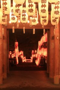 多度大社（8月）提灯祭り　ライトアップ　三重県桑名市の観光・撮影スポットの写真や画像