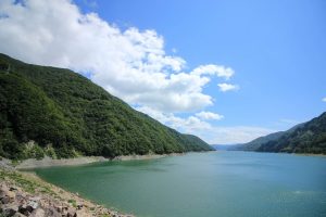 御母衣ダム　（9月）　岐阜県大野郡白川村観光・撮影スポットの写真や画像