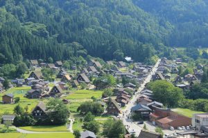 白川郷合掌造り集落　（展望台からの町なみ）　岐阜県大野郡白川村の観光・撮影スポットの写真や画像