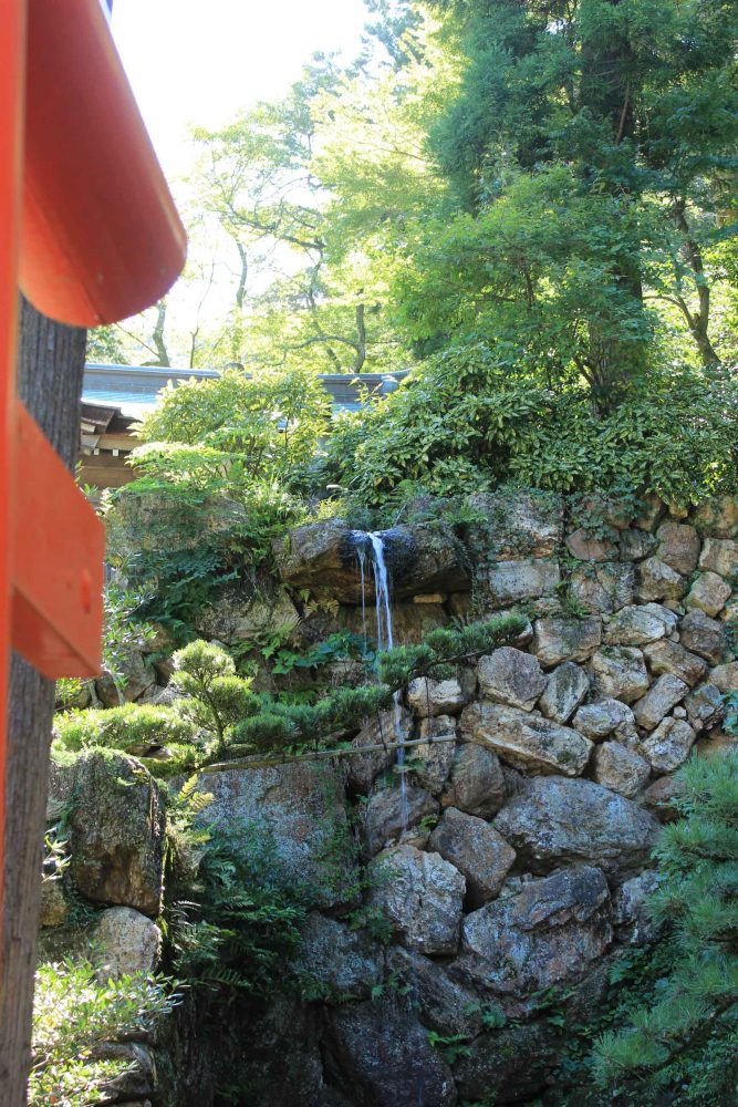 伊奈波神社　神滝　岐阜県岐阜市観光・撮影スポットの写真や画像