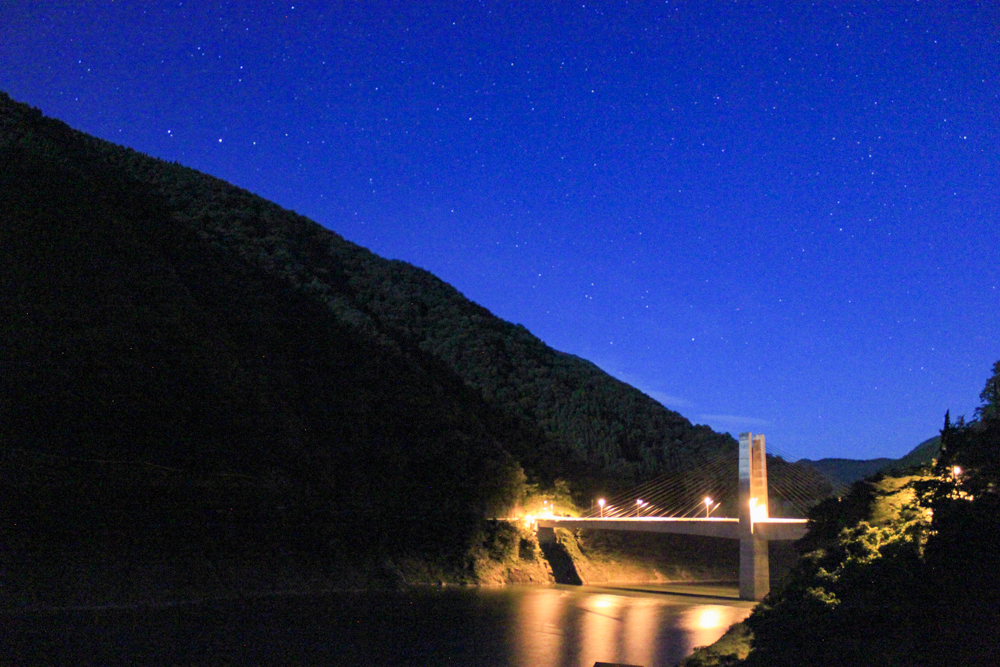 徳山ダム（星空撮影・夜景）岐阜県揖斐郡の観光・撮影スポットの写真や画像