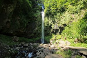 阿弥陀ケ滝（９月）　岐阜県郡上市の観光・撮影スポットの写真や画像