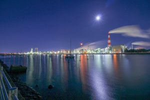 四日市ドーム　夜景　四日市コンビナート　工場地帯　三重県四日市市の観光・撮影スポットの画像と写真