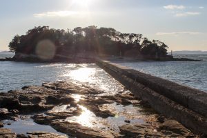 佐久島　アートの町　筒島（弁天島）　愛知県西尾市佐久島の観光・撮影スポットの写真や画像