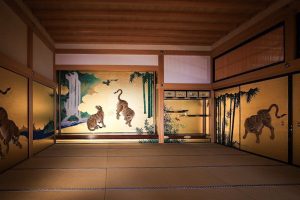 名古屋城　本丸御殿　3月　春の花　名古屋市中区の観光・撮影スポットの画像と写真