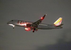 エアーフロントオアシス　夜景　県営名古屋空港　FDA　飛行機　愛知県豊山町の観光・撮影スポットの写真と画像