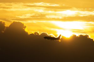 りんくう緑地南駐車場、飛行機、中部国際空港セントレア、夕日、愛知県常滑市の観光・撮影スポットの画像と写真