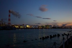 天カ須賀新町緑地　四日市工場夜景　三重県四日市市の観光・撮影スポットの画像と写真