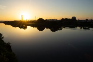 ザシーン城北　庄内川橋　朝日　名古屋市北区の観光・撮影スポットの画像と写真