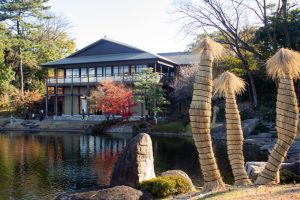 徳川園、観仙楼、紅葉、秋、11月、名古屋市東区の観光・撮影スポットの画像と写真