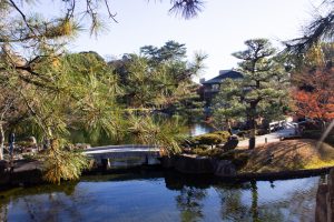徳川園、龍仙湖、紅葉、秋、11月、名古屋市東区の観光・撮影スポットの画像と写真
