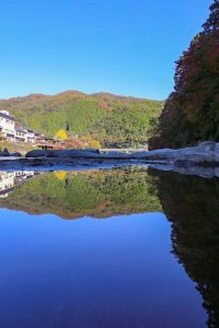 香嵐渓　紅葉　リフレクション　11月　秋　愛知県豊田市の観光・撮影スポットの画像と写真