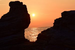 野間灯台、夕日、愛知県知多郡の観光・撮影スポットの画像と写真