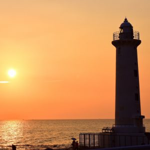 野間灯台、夕日、愛知県知多郡の観光・撮影スポットの画像と写真