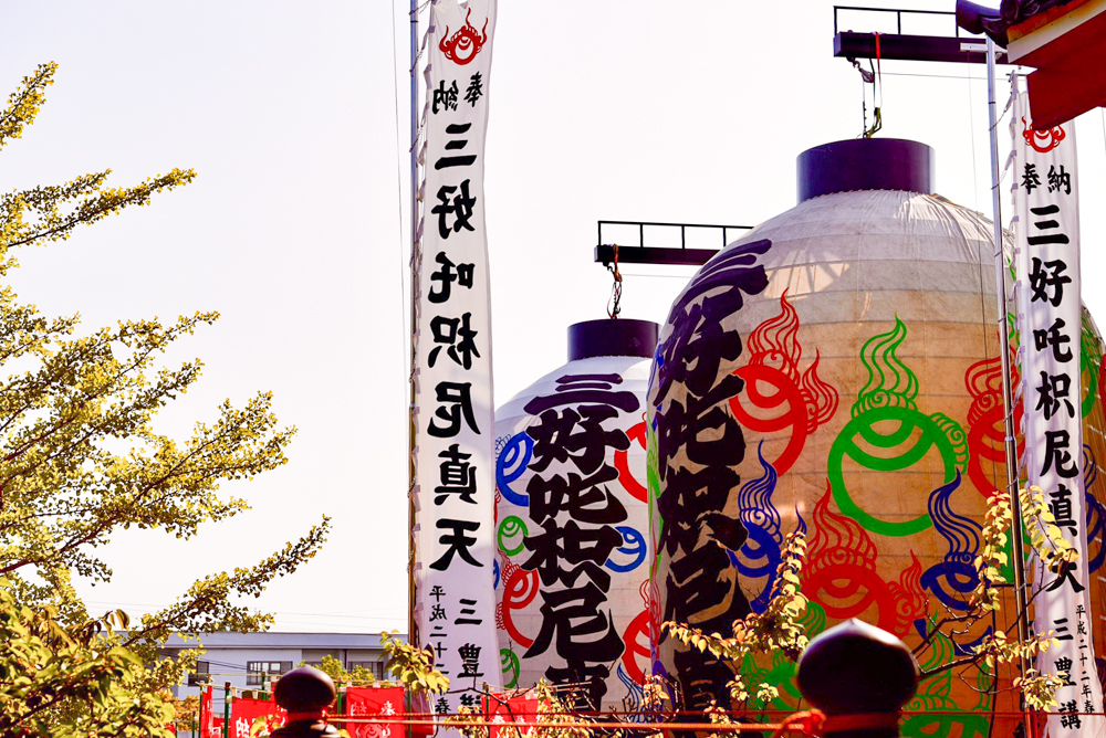 三好大提灯まつり、三好稲荷閣、祭り、8月、夏、愛知県みよし市の観光・撮影スポットの画像と写真