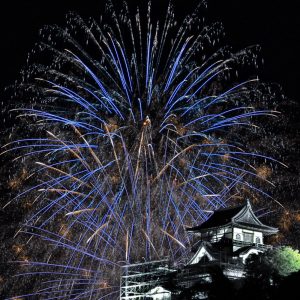 木曽川ロングラン花火、日本ライン納涼花火大会、夏、8月、愛知県犬山市の観光・撮影スポットの画像と写真