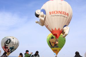 鈴鹿バルーンフェスティバル、熱気球大会、11月、秋、三重県鈴鹿市の観光・撮影スポットの画像と写真