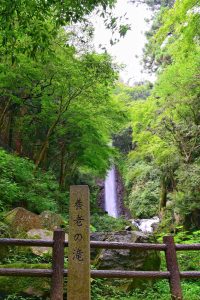 養老の滝、8月、夏、岐阜県養老郡の観光・撮影スポットの画像と写真