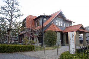 文化のみち二葉館、オオカンザクラの並木道、3月の春の花、名古屋市東区の観光・撮影スポットの画像と写真