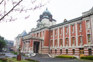 名古屋市市政資料館、オオカンザクラ、3月の春の花、名古屋市東区の観光・撮影スポットの画像と写真