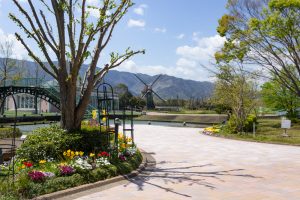 アクアワールド水郷パークセンター、4月の春の花、岐阜県海津市の観光・撮影スポットの画像と写真
