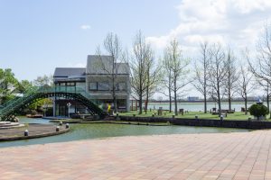 アクアワーアクアワールド水郷パークセンター、4月の春の花、岐阜県海津市の観光・撮影スポットの画像と写真
