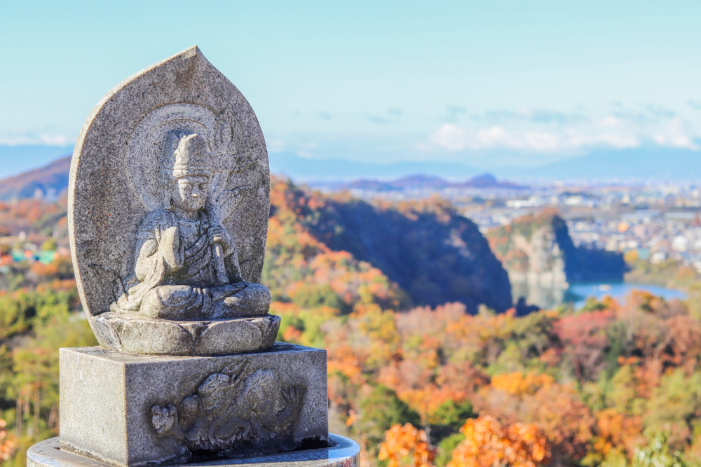 寂光院、紅葉、11月秋、愛知県犬山市の観光・撮影スポットの画像と写真