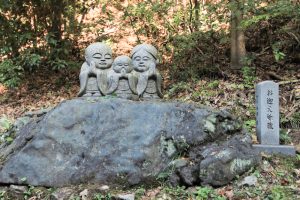 寂光院、紅葉、11月秋、愛知県犬山市の観光・撮影スポットの画像と写真