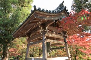 寂光院、紅葉、11月秋、愛知県犬山市の観光・撮影スポットの画像と写真