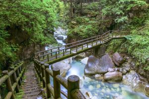 夕森公園、竜神の滝、9月、岐阜県中津川市の観光・撮影スポットの画像と写真