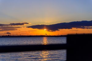 碧南緑地ボードウォーク、夕日、愛知県碧南市の観光・撮影スポットの画像と写真