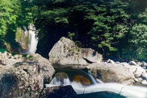 新城市の滝、百間滝、愛知県新城市の観光・撮影スポットの画像と写真