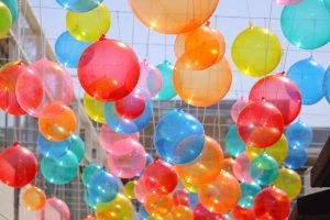 星が丘テラス、フローティングバブルス、 3月春、名古屋市千種区の観光・撮影スポットの画像と写真