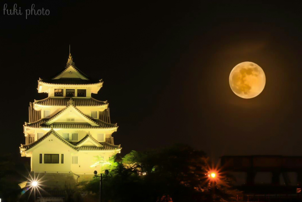 墨俣一夜城、満月、岐阜県大垣市の観光・撮影スポットの画像と写真